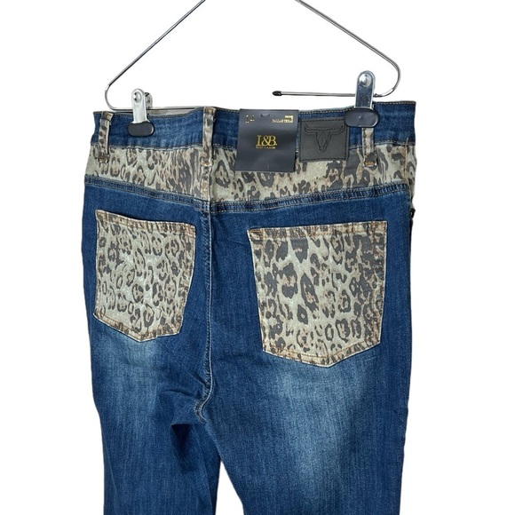 Lucky & Blessed Women’s Leopard Cuffed Denim Flare Jeans - Picture 8 of 13